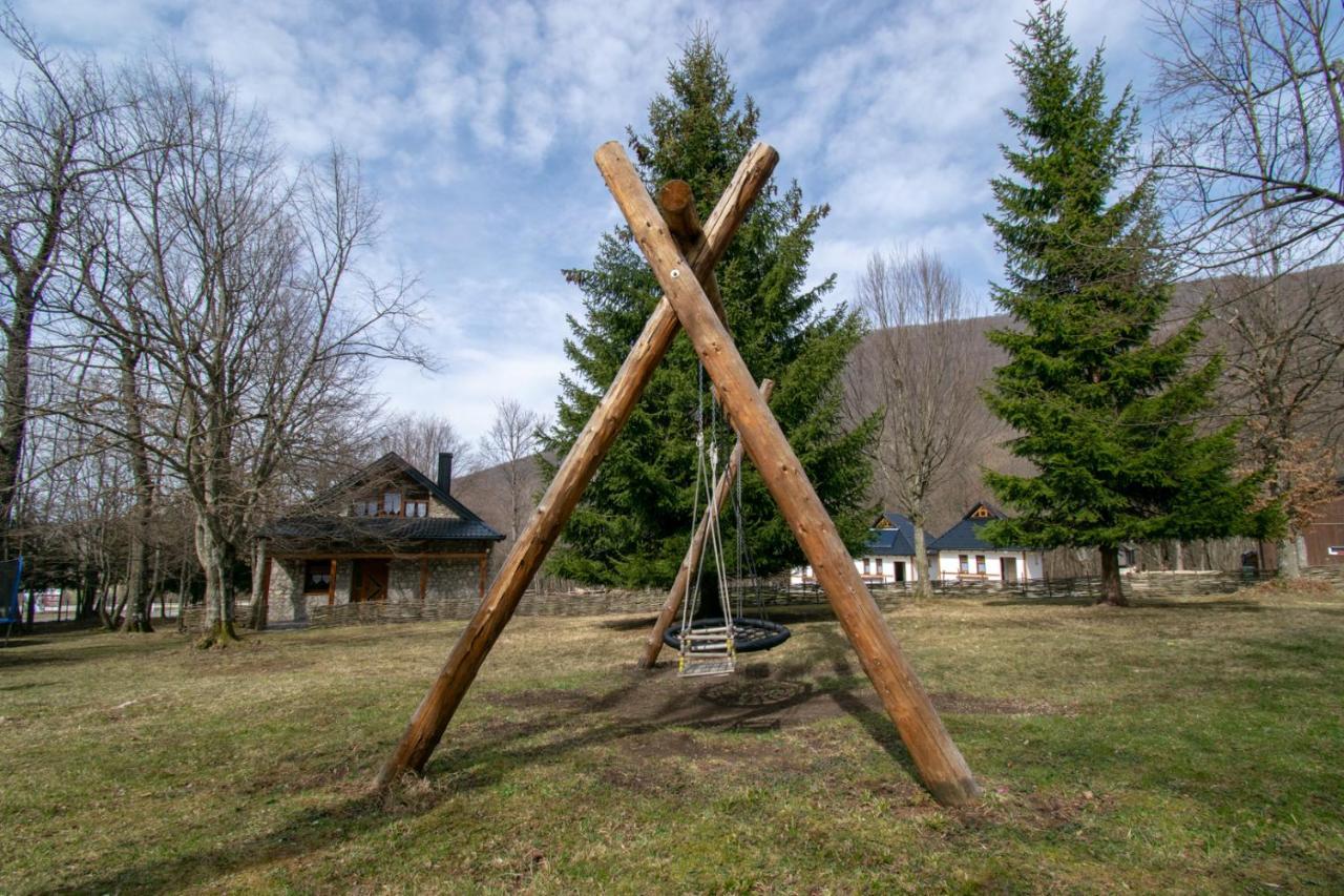 Holiday Park Hajducka Cesma Dubovsko Exterior photo